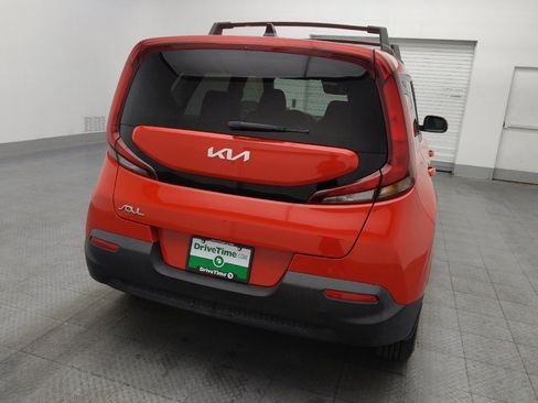 Used 2022 Kia Soul LX w/ Technology Package image 7