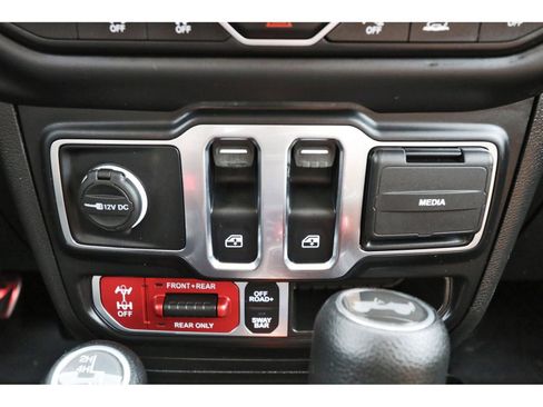Used 2021 Jeep Wrangler Rubicon AWD/4WD image 22