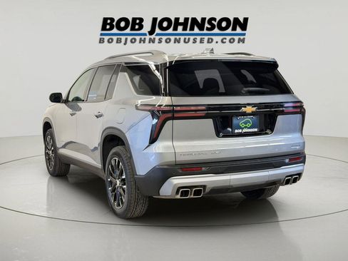 Used 2025 Chevrolet Traverse LT w/ Sun and Wheel Package AWD/4WD image 6