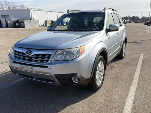 Used 2012 Subaru Forester 2.5X Premium w/ Popular Pkg 3 image 16