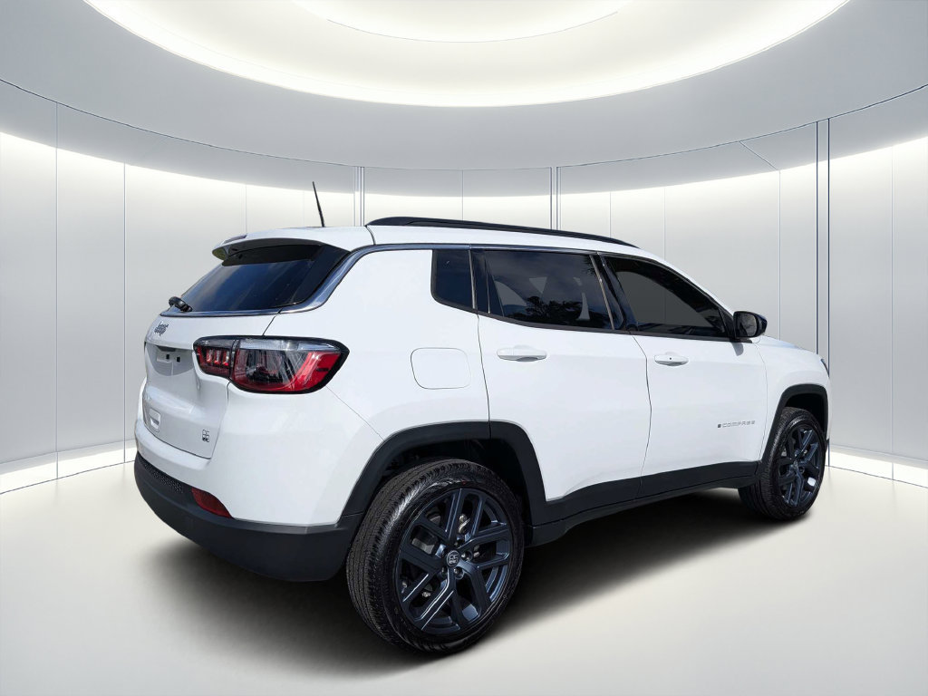 New 2026 Jeep Compass Latitude AWD/4WD image 4