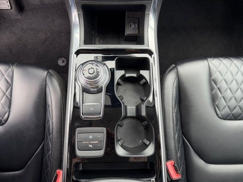 Certified 2023 Ford Edge Titanium image 18