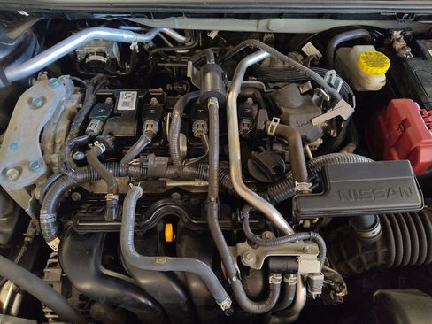 Used 2024 Nissan Sentra SV FWD image 30
