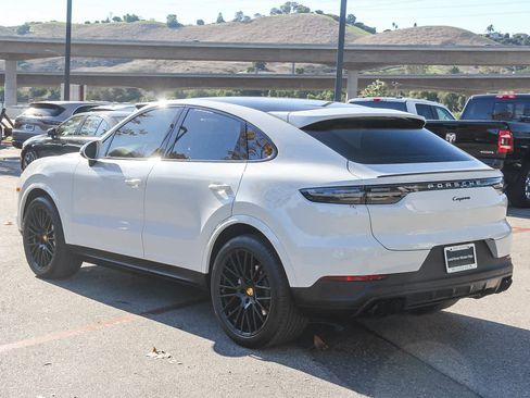 Used 2020 Porsche Cayenne image 4