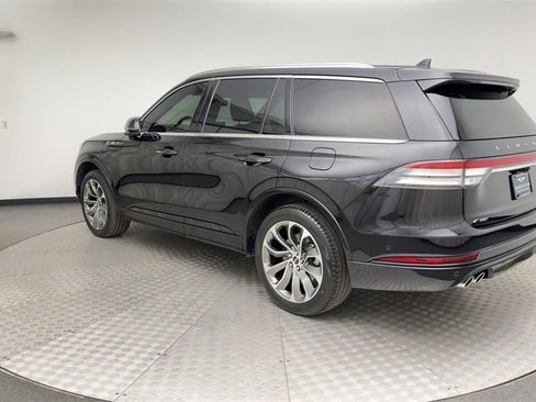 Used 2023 Lincoln Aviator Grand Touring w/ Equipment Group 301A image 4
