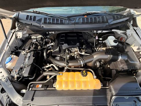 Used 2017 Ford F150 XL w/ Equipment Group 101A Mid RWD image 9