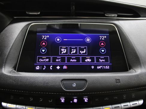 Used 2019 Cadillac XT4 Premium Luxury image 21