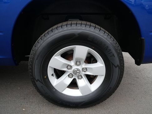 Used 2018 RAM 1500 Express AWD/4WD image 33