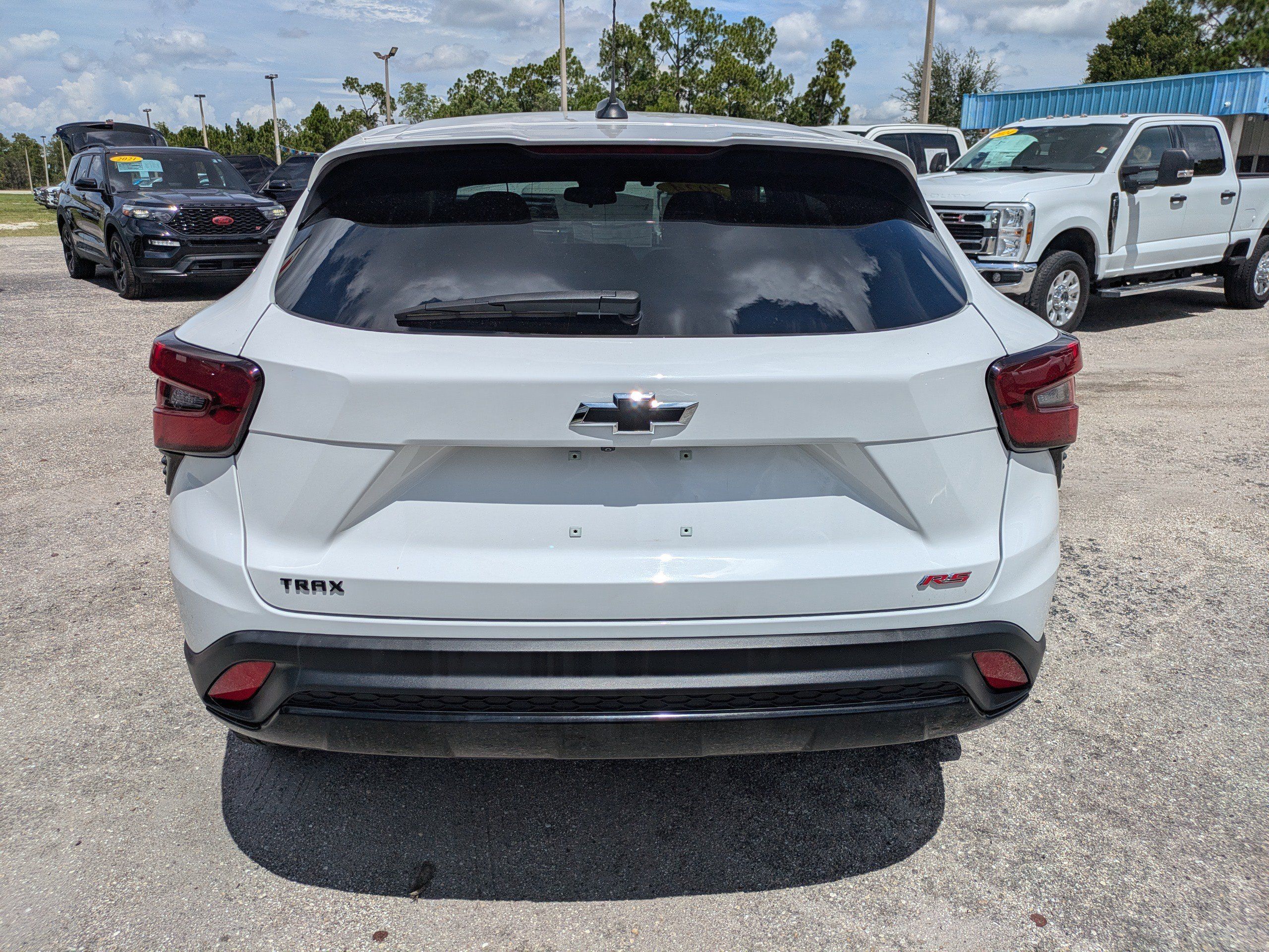 Used 2024 Chevrolet Trax RS w/ Driver Confidence Package FWD image 5