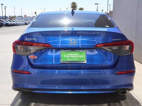 Used 2023 Honda Civic Sport image 4