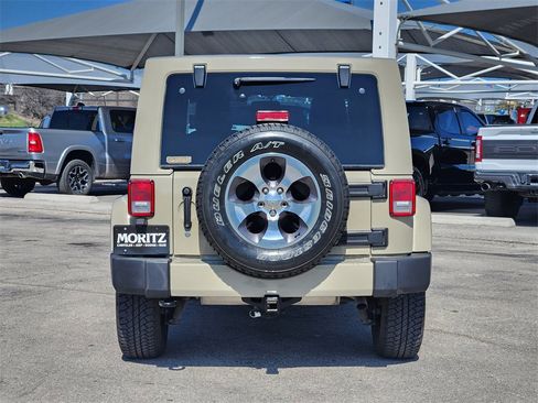 Used 2017 Jeep Wrangler Unlimited Sahara w/ Connectivity Group image 6