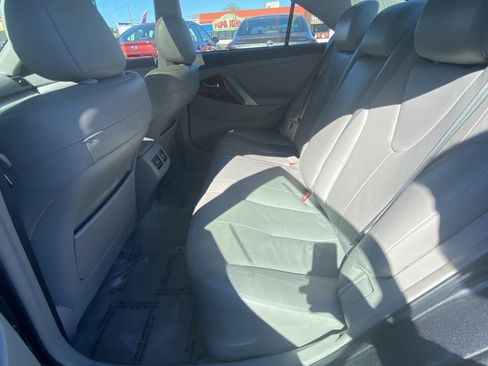 Used 2011 Toyota Camry XLE image 26