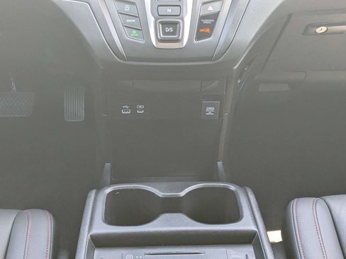 Used 2025 Honda Odyssey Sport-L image 24