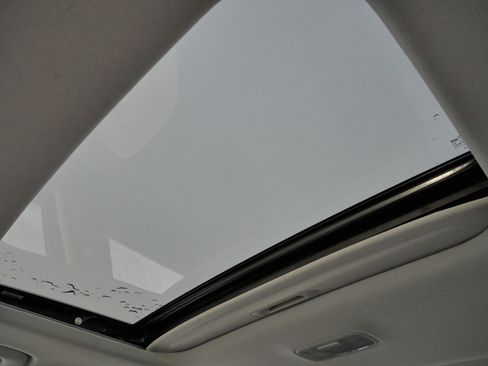 Certified 2023 Hyundai Venue SEL w/ Cargo Package image 34