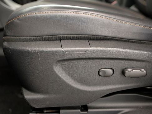 Used 2019 Chevrolet Trax LT w/ Driver Confidence Package image 16