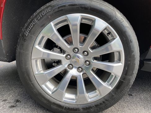 Used 2024 Chevrolet Suburban Premier w/ Premium Package RWD image 46