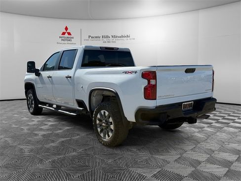 Used 2022 Chevrolet Silverado 2500 Custom w/ Custom Value Package image 7