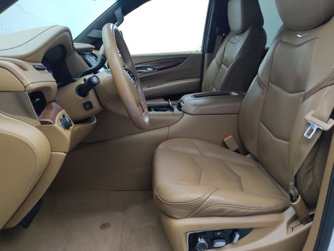 Used 2017 Cadillac Escalade ESV Platinum RWD image 17