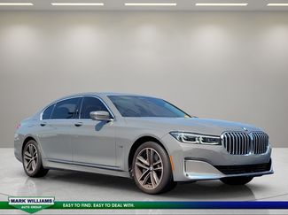 Used 2022 BMW 750i xDrive w/ Executive Package AWD/4WD video 1