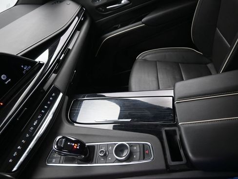 Used 2023 Cadillac Escalade Sport AWD/4WD image 20