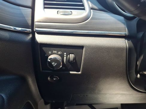 Used 2021 Jeep Grand Cherokee Limited AWD/4WD image 14