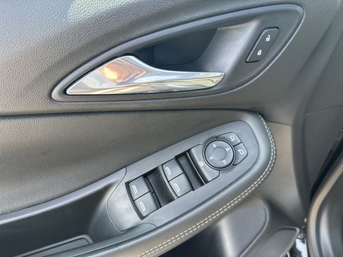 Used 2020 Buick Encore GX Select w/ Experience Buick Package FWD image 14