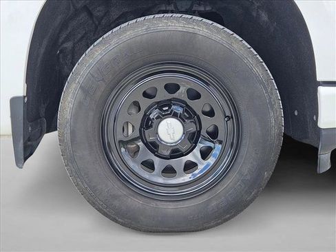 Used 2021 Chevrolet Silverado 1500 Custom image 22