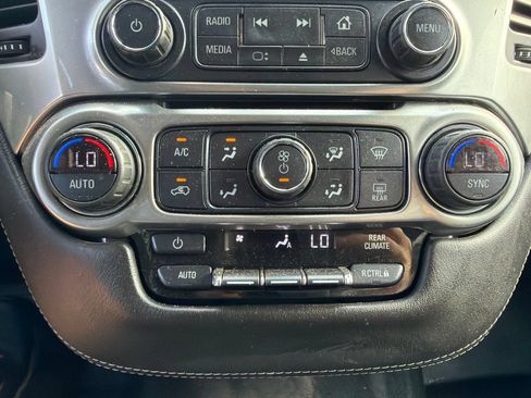 Used 2019 Chevrolet Tahoe 4WD image 26