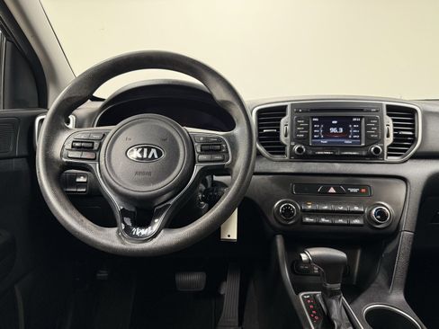 Used 2018 Kia Sportage LX image 17