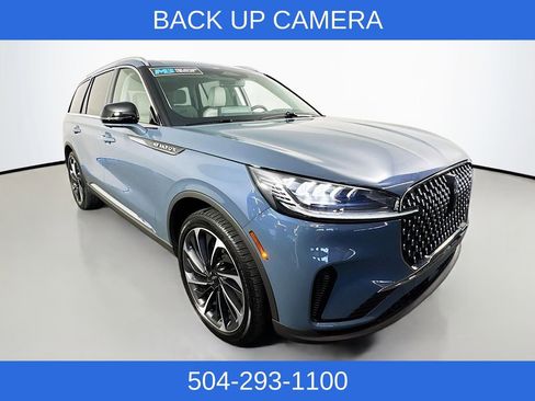 Used 2025 Lincoln Aviator Reserve image 3