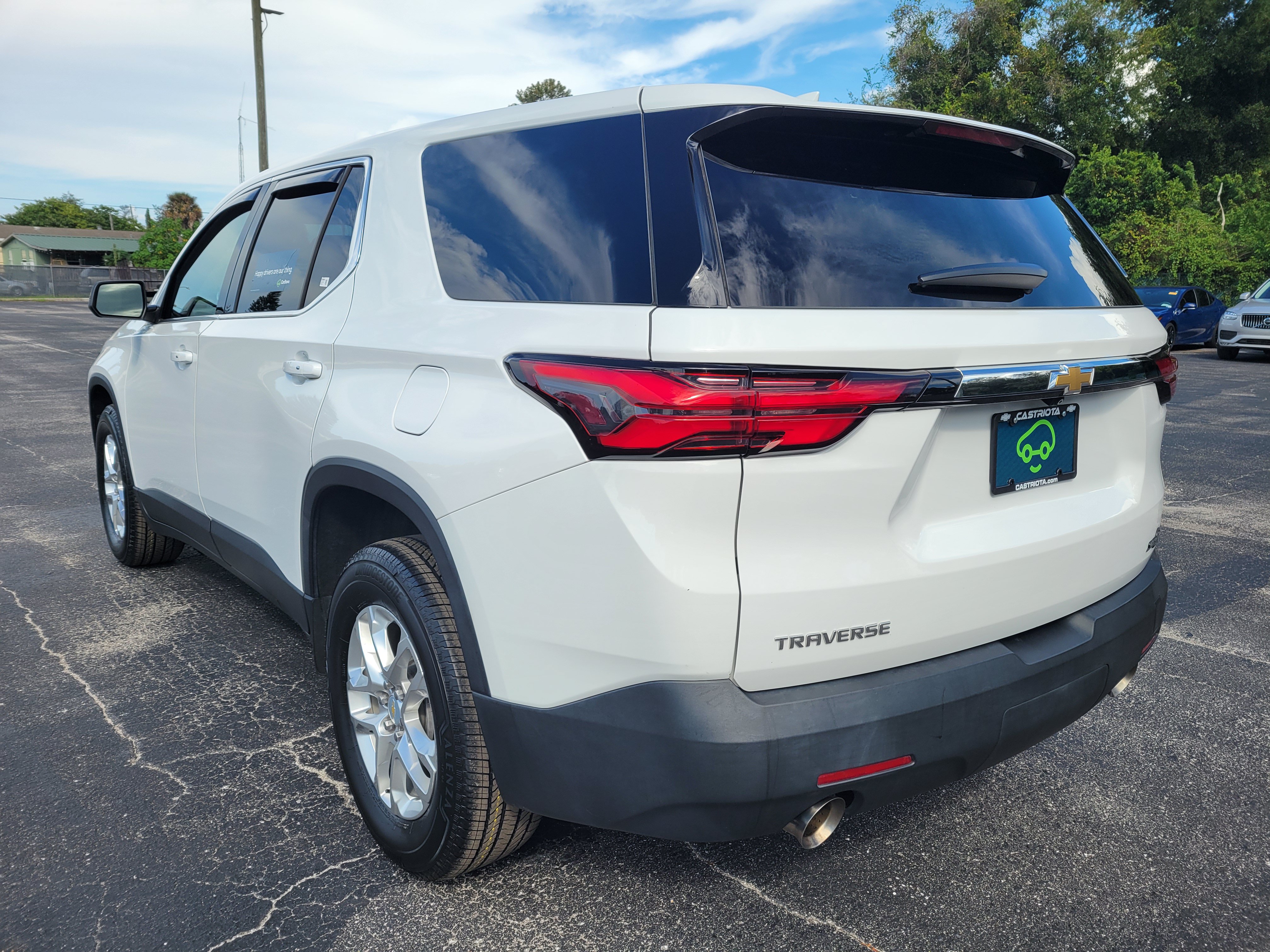 Certified 2023 Chevrolet Traverse LS FWD image 9