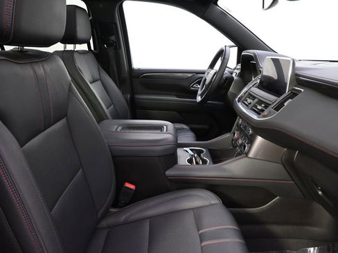 Used 2023 Chevrolet Suburban RST w/ Luxury Package AWD/4WD image 16