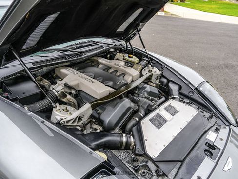 Used 2002 Aston Martin Vanquish RWD image 16