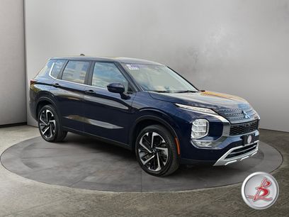 Used 2023 Mitsubishi Outlander SE