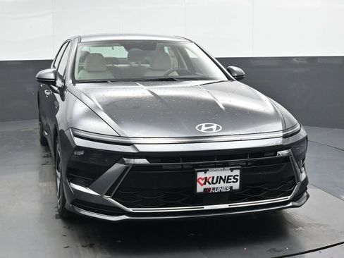 New 2026 Hyundai Sonata SEL FWD image 4