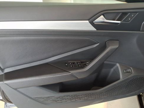 Used 2026 Volkswagen Jetta Sport FWD image 12