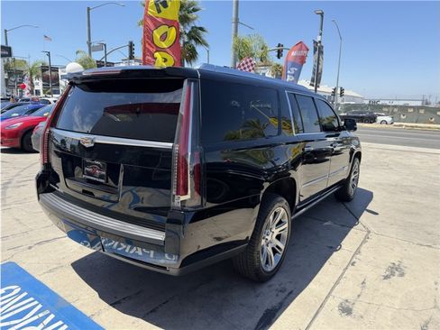 Used 2019 Cadillac Escalade ESV Premium Luxury AWD/4WD image 6