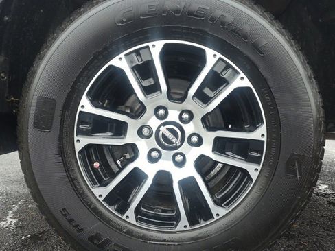 Certified 2024 Nissan Titan SV w/ SV Convenience Package image 11