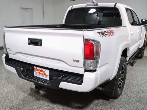 Used 2023 Toyota Tacoma TRD Sport image 7