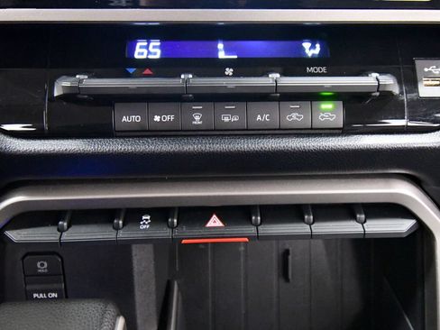 Used 2023 Toyota Tundra SR5 AWD/4WD image 25