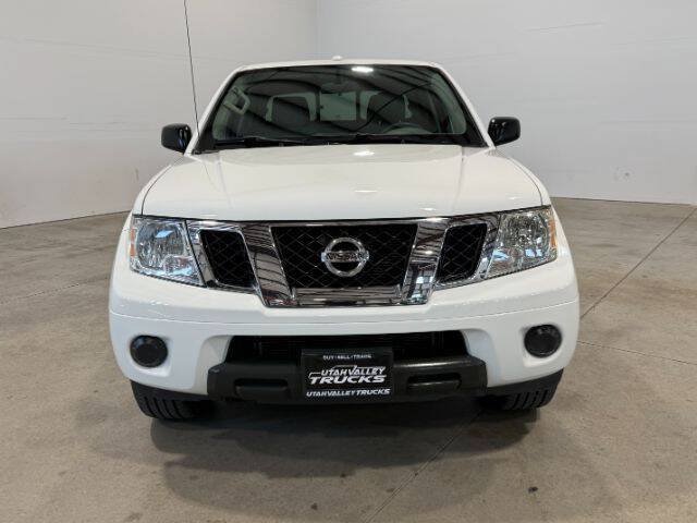 Used 2017 Nissan Frontier SV AWD/4WD image 3
