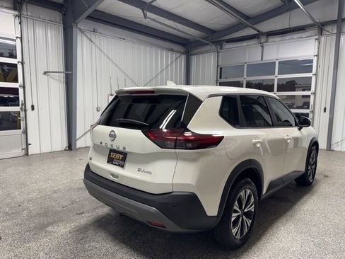 Used 2022 Nissan Rogue SV AWD/4WD image 21