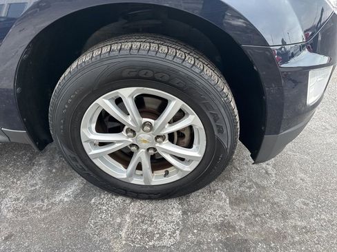Used 2017 Chevrolet Equinox LT w/ Convenience Package image 5