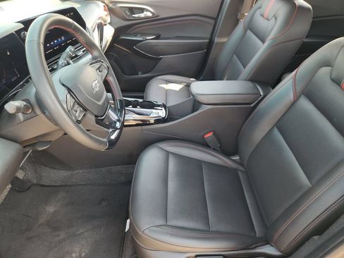 Used 2025 Chevrolet Trax RS w/ Driver Confidence Package FWD image 14