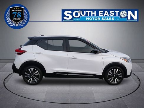 Used 2020 Nissan Kicks SR w/ SR Premium Package image 8
