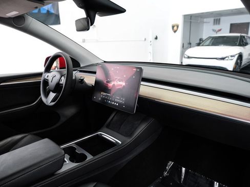Used 2023 Tesla Model Y Performance AWD/4WD image 13