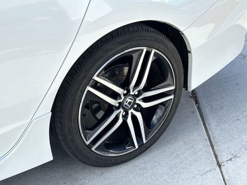 Used 2017 Honda Accord Sport Special Edition image 8