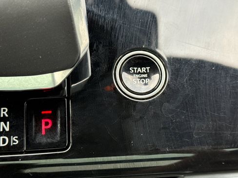 Used 2024 Land Rover Range Rover Sport Dynamic SE image 22