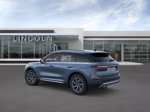 New 2026 Lincoln Corsair Premiere FWD image 4