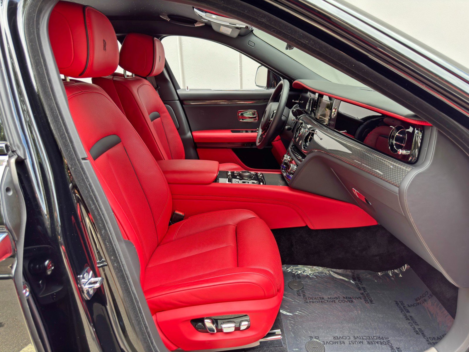 Used 2024 Rolls-Royce Ghost Black Badge w/ Black Badge Ghost Package AWD/4WD image 17